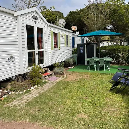 Mobilhome *** Les Tamaris Situe Au Pied De La Mer *